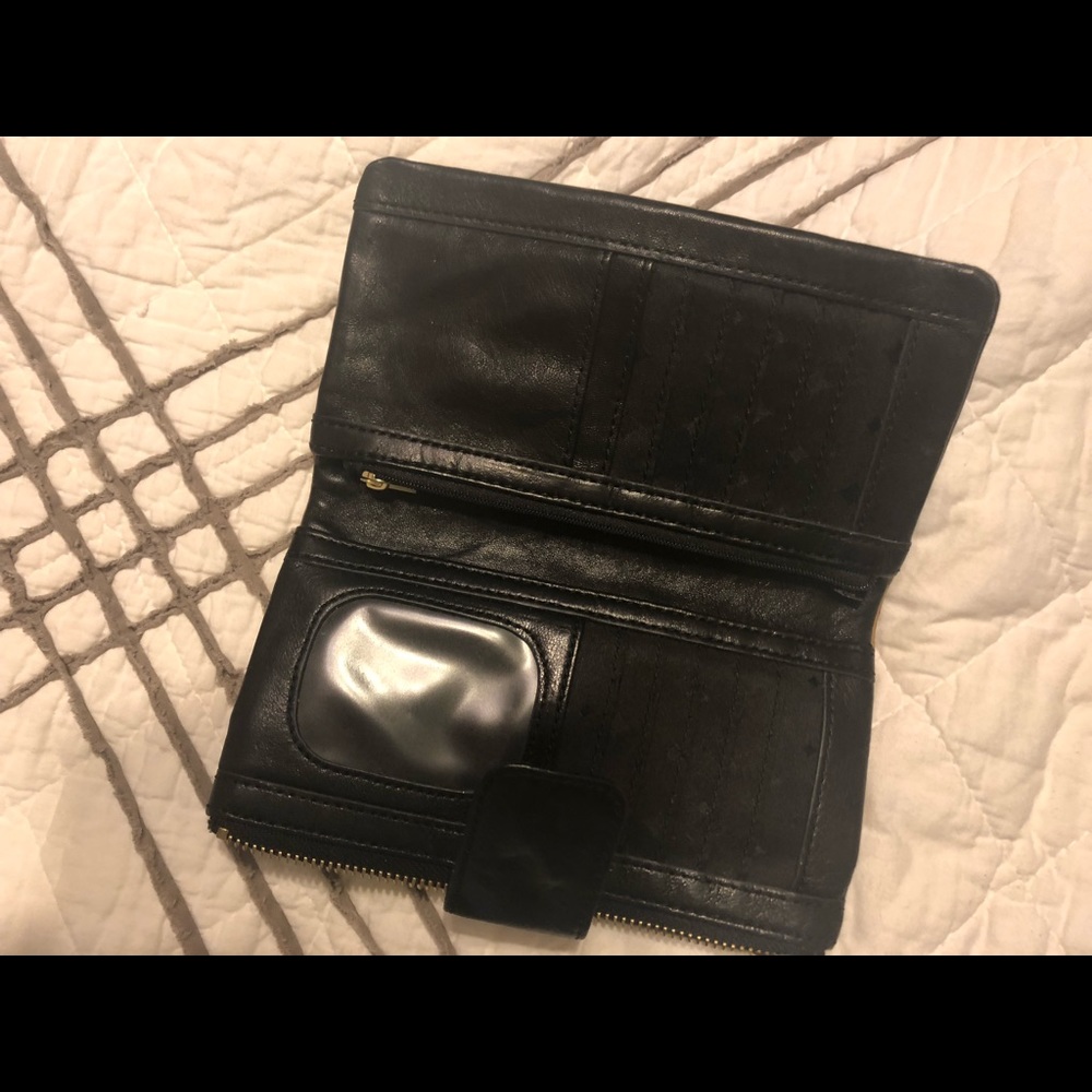 Fossil Wallet! Like New! - image 2